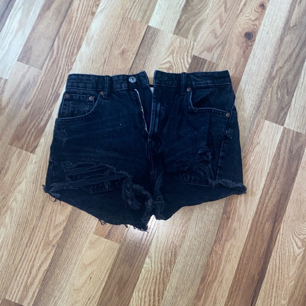 zara black jean shorts